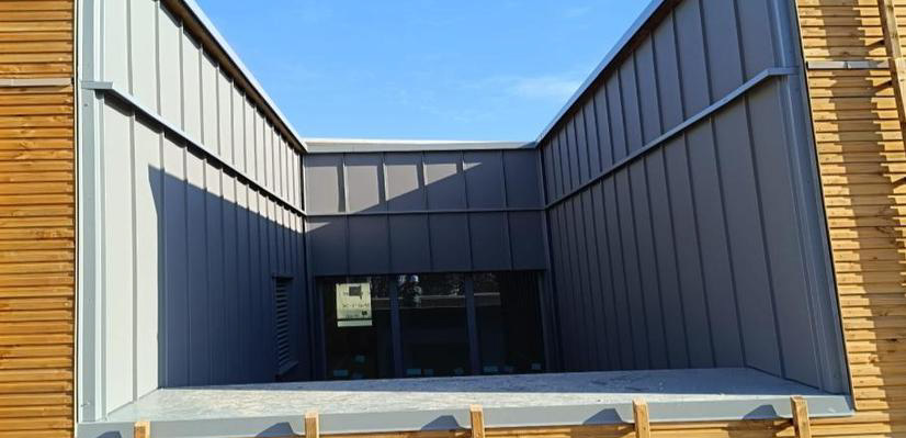 Faïencerie – bardage bois et métallique